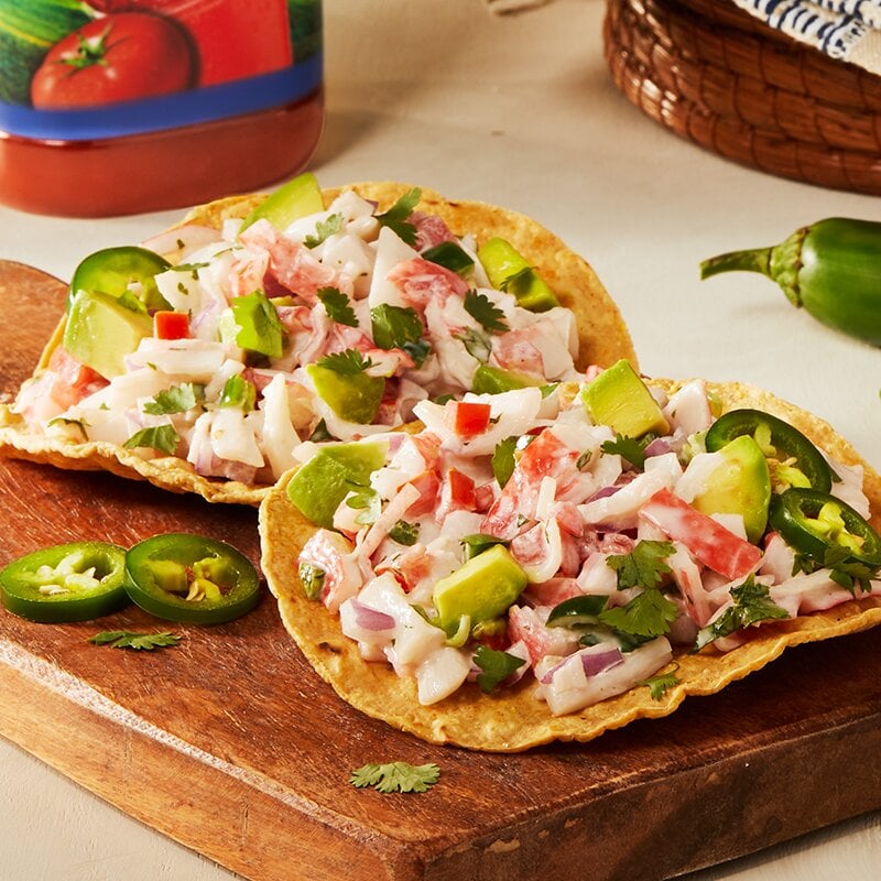 Tostadas de Jaiba + Clamato® Hot Sauce
